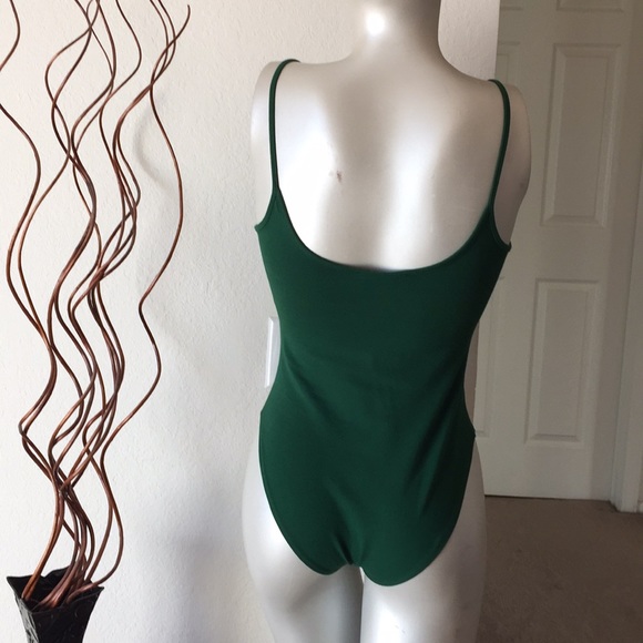 Green bodysuit - Picture 5 of 6